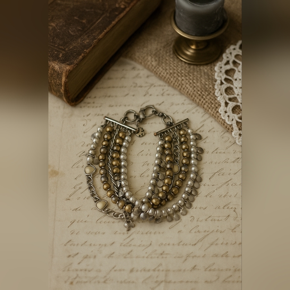 ✨ Vintage-Inspired Multi-Strand Beaded Bracelet – Silver & Gold Tones with Heart